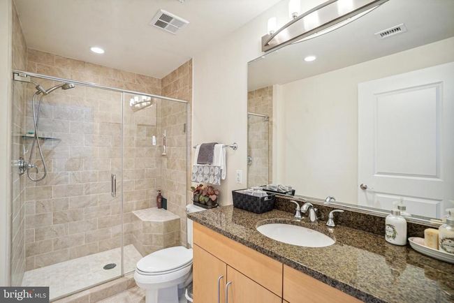 APT-1403 - 8220 Crestwood Heights Dr, Condo with 1 bedrooms, 2 bathrooms and null parking in MCLEAN VA | Image 8
