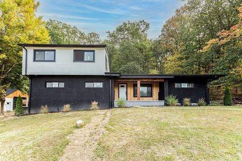 114 Locust St, Hopwood, PA, 15445-2129 | Card Image