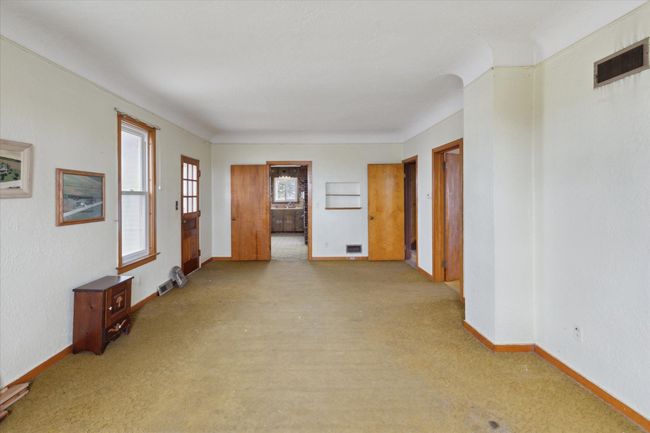 Living Room | Image 7