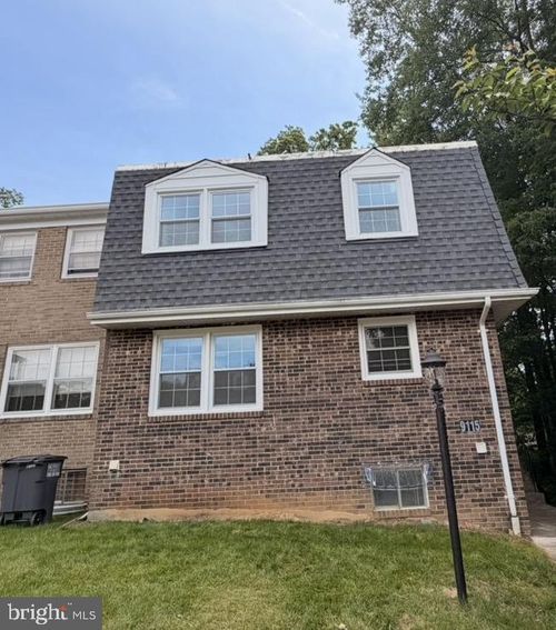 9115 Barrick St, FAIRFAX, VA, 22031-1906 | Card Image
