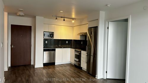 1422-160 Flemington Rd, North York, ON, M6A0A9 | Card Image