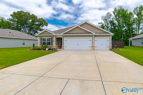 120 Syd Rd, Owens Cross Roads, AL, 35763-4600 | Card Image