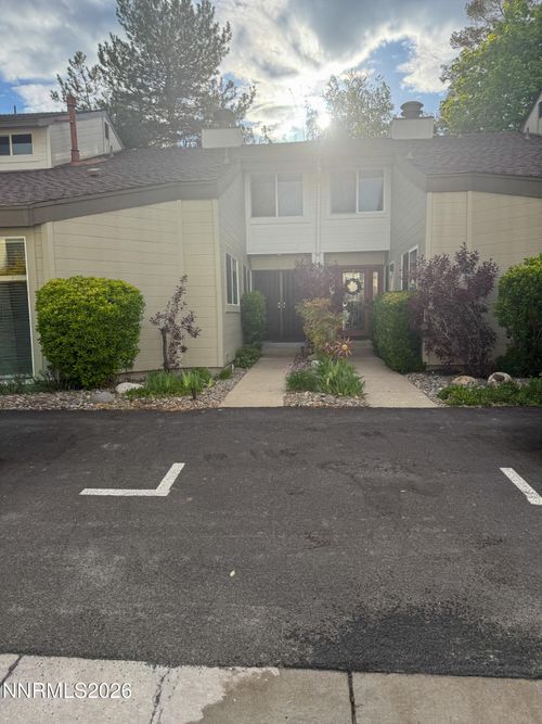 4011 Bluegrass Ct, Reno, NV, 89509-5415 | Card Image