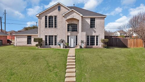 745 Woodridge Dr, DeSoto, TX, 75115-7517 | Card Image