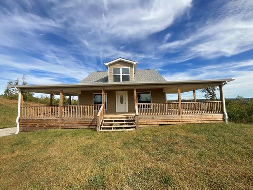 357 Taylor Rd, Byrdstown, TN, 38549-4704 | Card Image