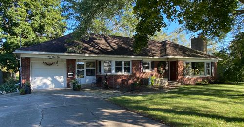 616 S Stewart Ave, Fremont, MI, 49412-1668 | Card Image