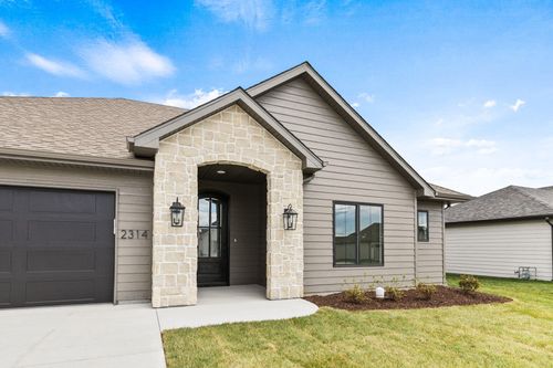2314 N Traveller Dr, COLUMBIA, MO, 65202-5660 | Card Image