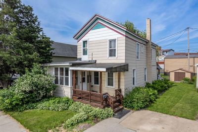 336 S Locust Street, House other with 4 bedrooms, 2 bathrooms and null parking in Reedsburg WI | Image 1