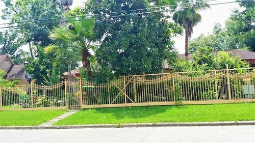 612 Gale St, Houston, TX, 77009-2719 | Card Image