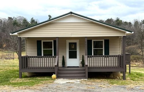 647 Eagle Bottom Rd, Fries, VA, 24330-3685 | Card Image