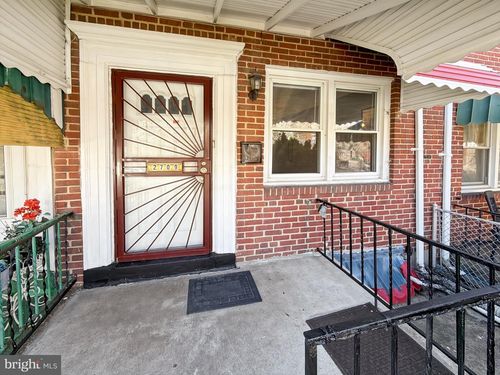 2709 E Hoffman St, BALTIMORE, MD, 21213-3829 | Card Image