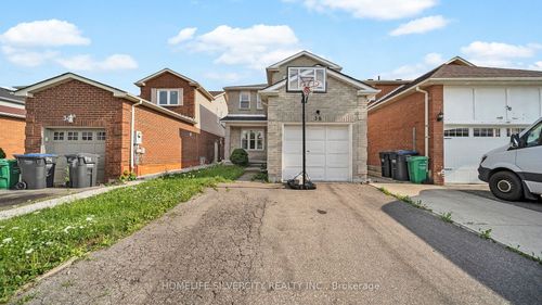 36 Woodside Crt, Brampton, ON, L6Y3Z2 | Card Image