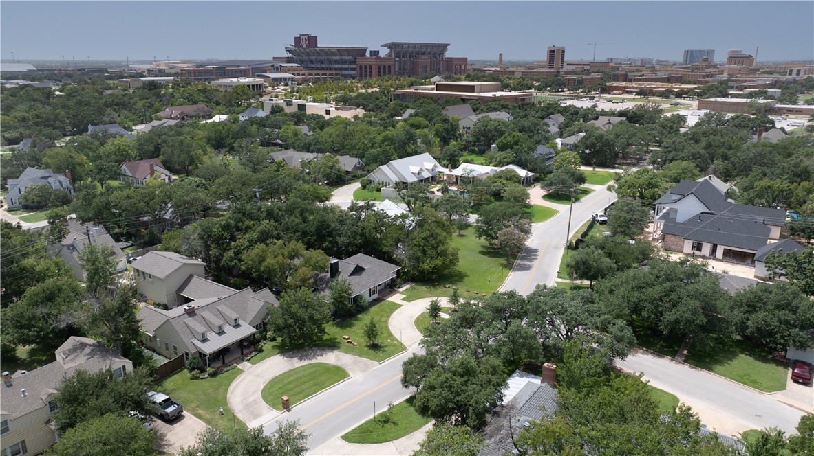 Pershing Ave, College Station, TX 77840
