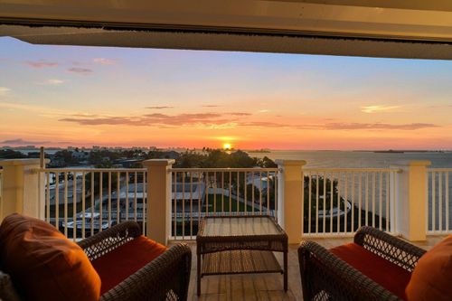 402-1860 N Fort Harrison Ave, CLEARWATER, FL, 33755-1765 | Card Image