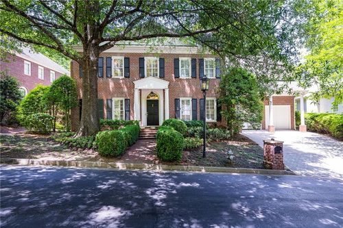 15 Old Paces Pl Nw, Atlanta, GA, 30327-2469 | Card Image