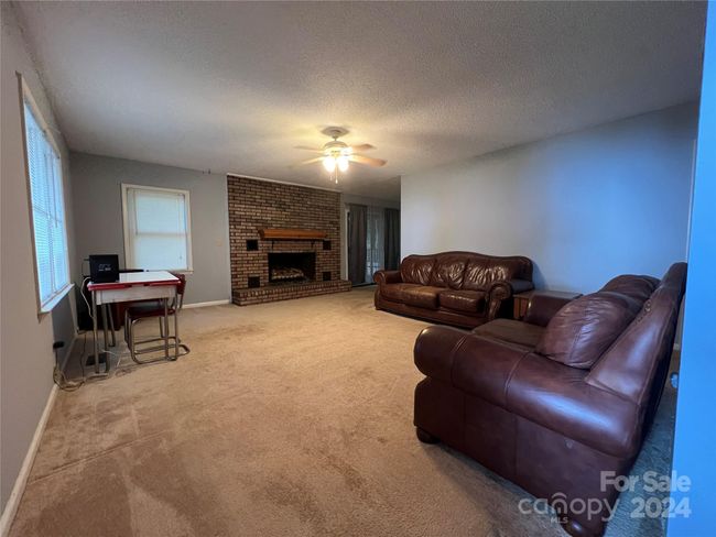 2546 White Oak Mountain Rd, House other with 3 bedrooms, 2 bathrooms and null parking in Columbus NC | Image 8