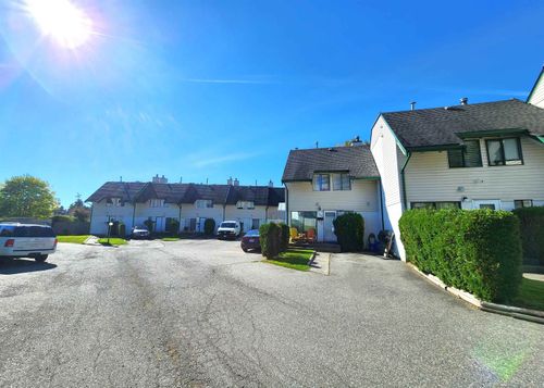 {{alt}} | Card Image