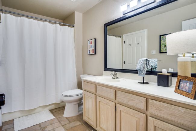 101 Eagle Pt, Condo with 2 bedrooms, 2 bathrooms and null parking in Graford TX | Image 23