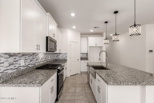 8937 W Albeniz Pl, Tolleson, AZ, 85353-4528 | Card Image