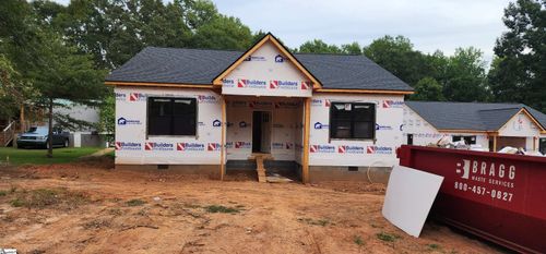 147 Highland Hills Dr, Campobello, SC, 29322-8305 | Card Image
