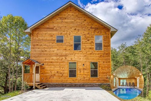 3846 Katelyns Ln, Sevierville, TN, 37876-9087 | Card Image