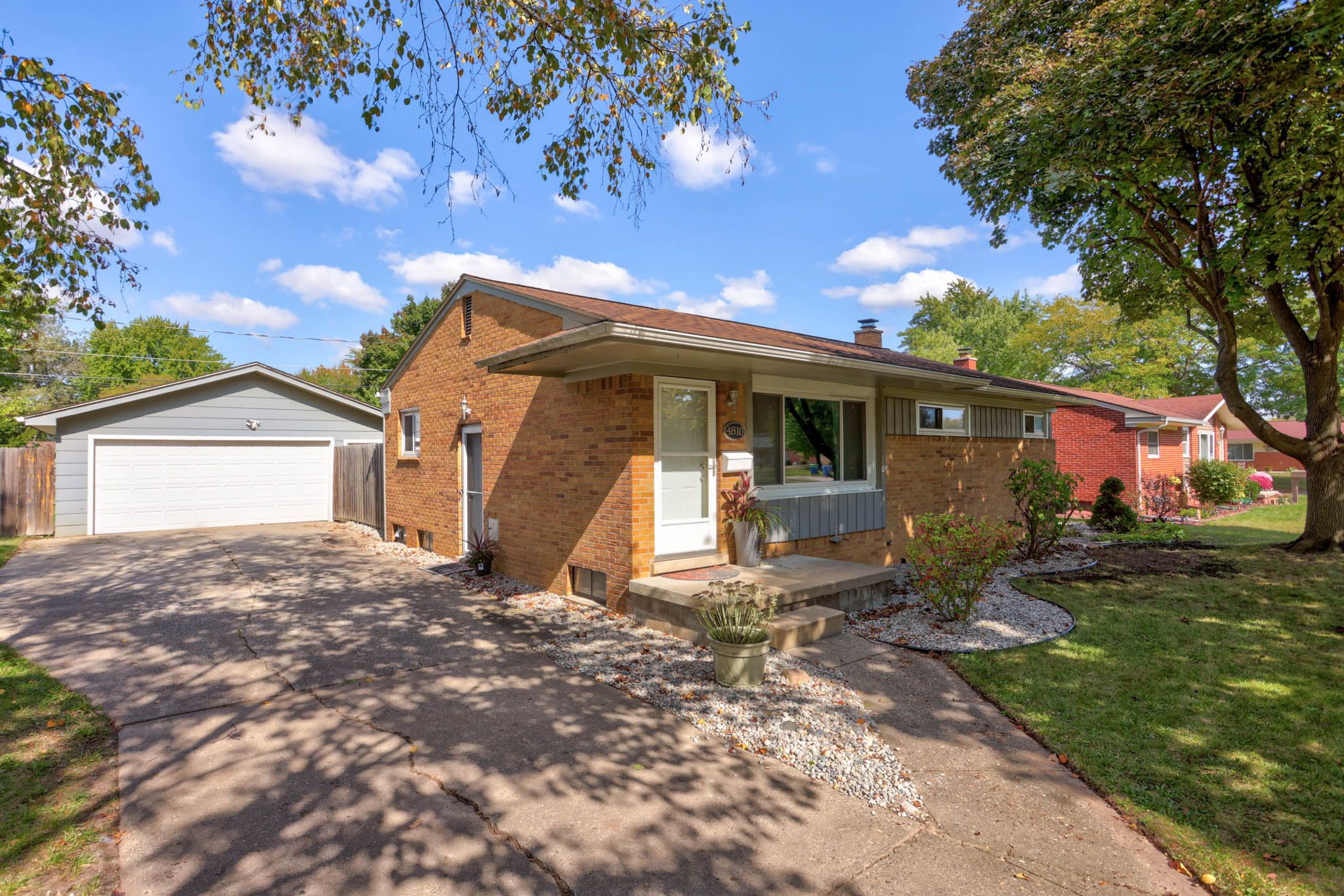 Buckthorne Dr, Saginaw, MI 48603