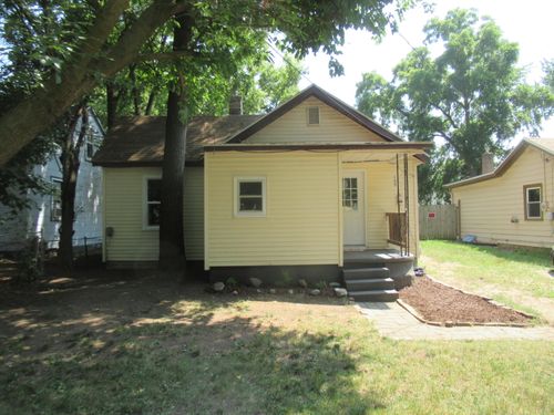 100 Meerse St Se, Grand Rapids, MI, 49507-3446 | Card Image