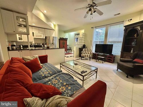 2403 Shreve Hill Rd, DUNN LORING, VA, 22027-1156 | Card Image