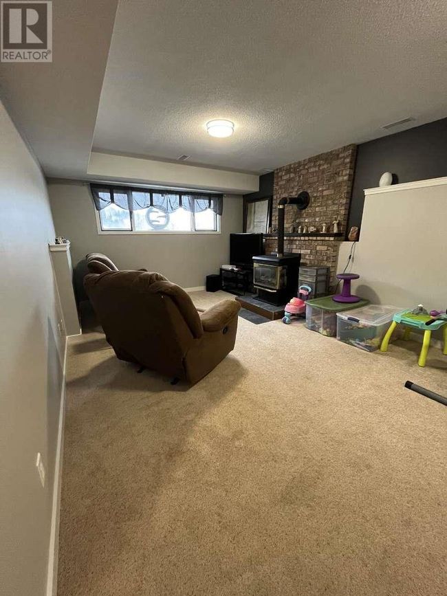 27 Preston Cres, House other with 4 bedrooms, 2 bathrooms and 4 parking in Enderby BC | Image 22