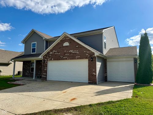 7851 Housefinch Ln, Indianapolis, IN, 46239-8005 | Card Image