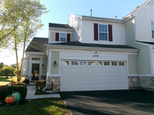 1433 White Pine Ln, Bolingbrook, IL, 60490-3196 | Card Image