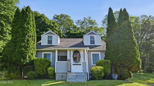 268 Chapman Dr, Amsterdam, NY, 12010-7207 | Card Image