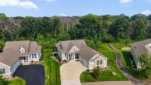 4716 Fable Rd N, Hugo, MN, 55038-2211 | Card Image