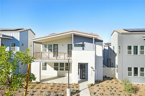 27422 Creekwood St, Westlake Village, CA, 91361 | Card Image