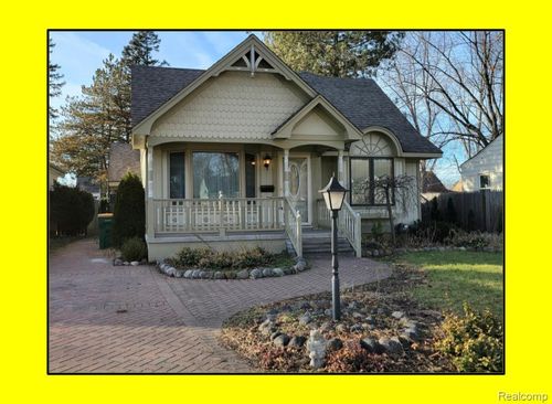 23027 Violet Street, Farmington, MI, 48336 | Card Image