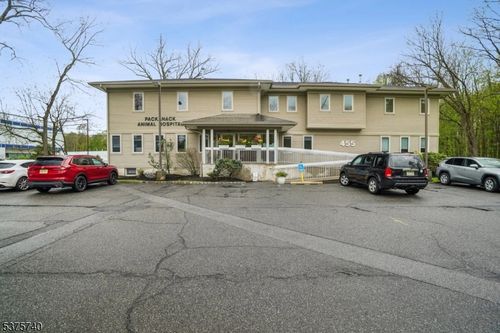 455 Newark Pompton Tpke, Wayne, NJ, 07470-6657 | Card Image