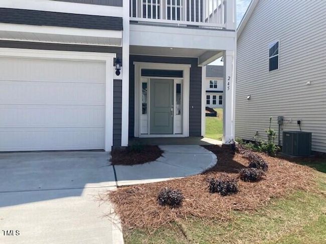 front door | Image 4