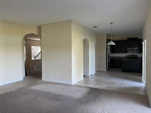 2021 Lake Side Ave, DAVENPORT, FL, 33837-1725 | Card Image