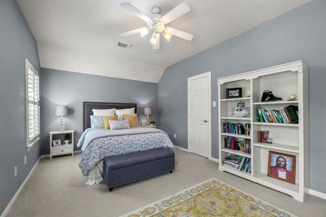 99 S Shawnee Ridge Cir, House other with 4 bedrooms, 4 bathrooms and 3 parking in The Woodlands TX | Image 29