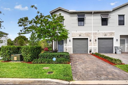 873 Nw 3rd Way, Pompano Beach, FL, 33060-8892 | Card Image