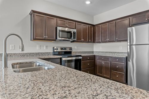 apt-302-170 Grove Cir, Lillington, NC, 27546-4873 | Card Image