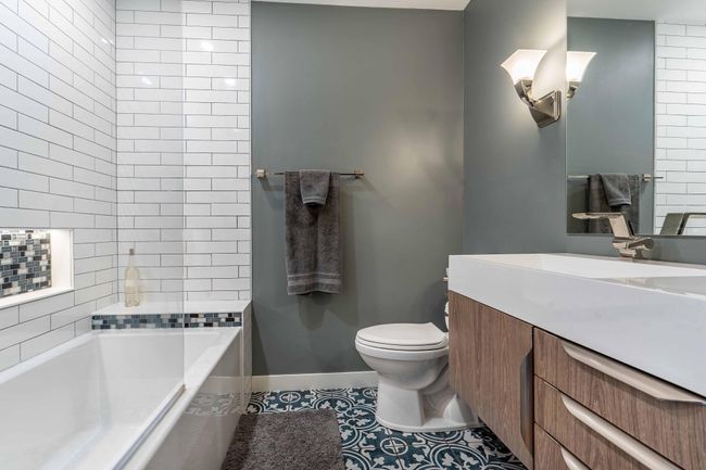 primary bath | Image 37