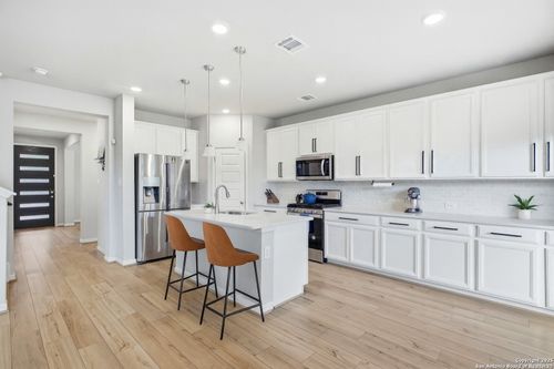 11652 Folsom Pass, San Antonio, TX, 78245-2071 | Card Image
