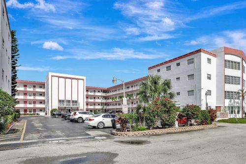 apt-113-4000 Nw 44th Ave, Lauderdale Lakes, FL, 33319-4848 | Card Image