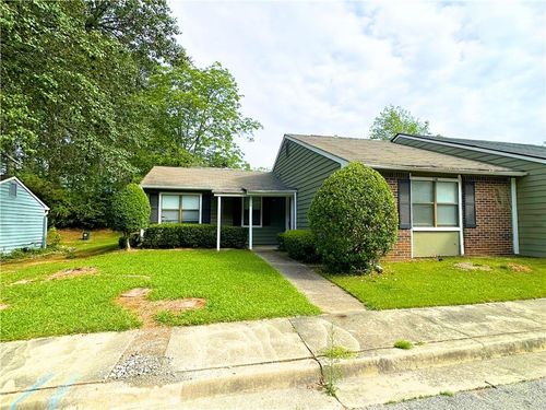 138 Sandalwood Cir, Lawrenceville, GA, 30046-5838 | Card Image