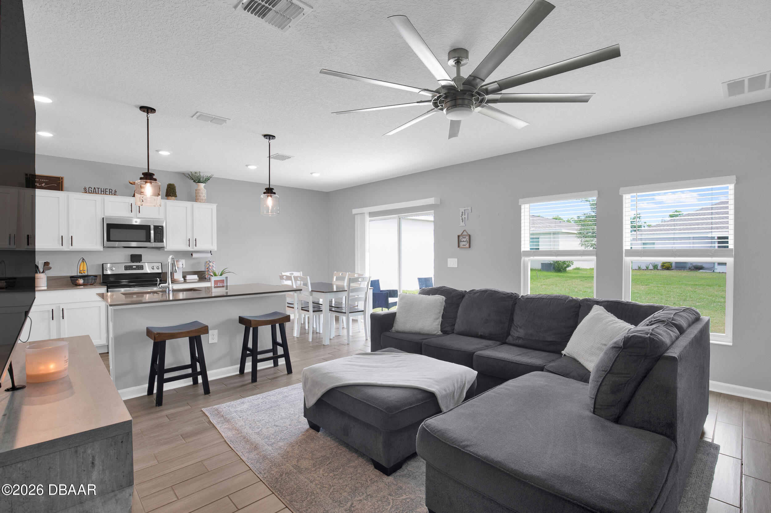 Residential in Osteen 5