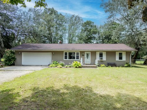 4900 S M 52, Stockbridge, MI, 49285-9136 | Card Image