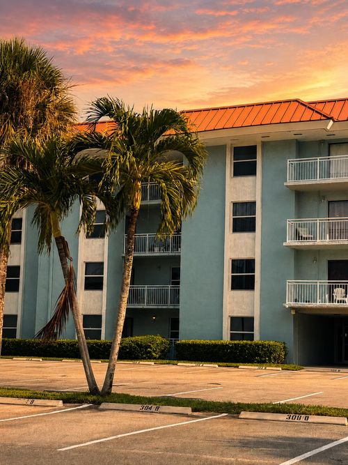 b310-505 S Pine Island Road, Plantation, FL, 33324 | Card Image