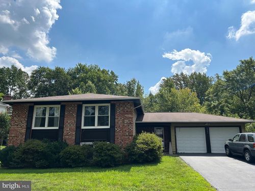8904 Grass Valley Ct, SPRINGFIELD, VA, 22153-1208 | Card Image