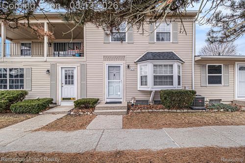 279 Lake Village Dr, Walled Lake, MI, 48390-3638 | Card Image